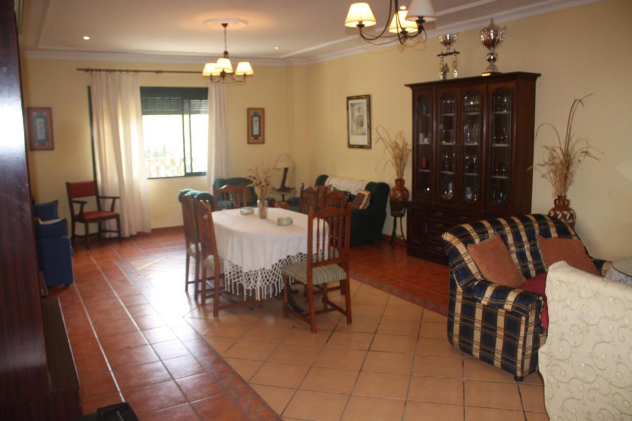 El Sitio De Su Recreo Villa Jerez De Los Caballeros Luaran gambar
