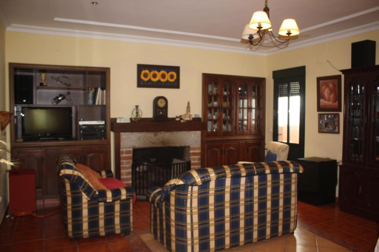 El Sitio De Su Recreo Villa Jerez De Los Caballeros Luaran gambar
